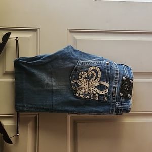 Women's Miss Me Capri